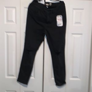 Seven7 tummy less high rise skinny black jeans